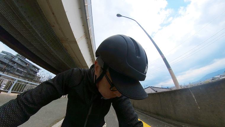 自転車　ヘルメット　サイクルヘルメット　帽子感覚　通勤　おしゃれ　オシャレ　OGK　KABUTO　KOOFU　CS-1　　オージーケー　カブト　コーフー　レビュー　ブログ　装着例5