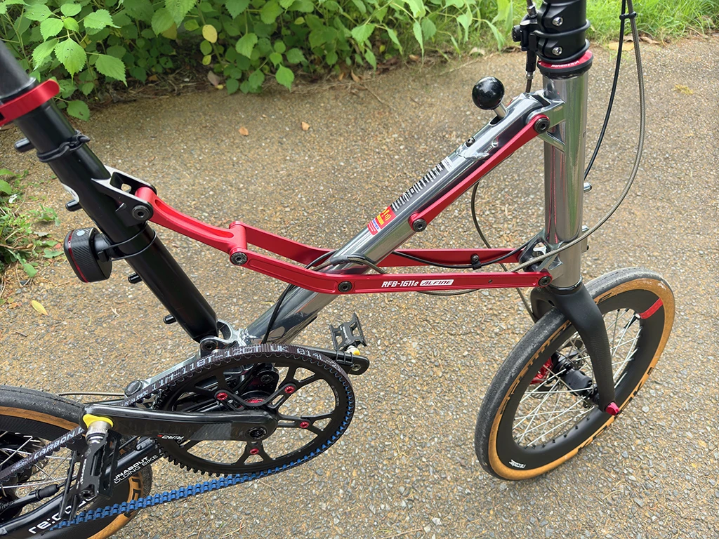 自転車　折りたたみ自転車　折り畳み自転車　カスタム　改造　魔改造　自転車カスタム　折りたたみ自転車カスタム　折り畳み自転車カスタム　OX　PECO　16インチ　349　ベルトドライブ　Gates Carbon Drive　内装変速機　Shimano　シマノ　アルフィーネ11　ALFINE11　全塗装　特殊塗装　メッキ塗装　フレーム　ガタつき